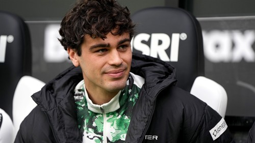 USMNT's Reyna scores first Gladbach goal in loss to Augsburg