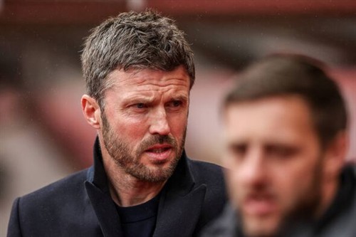 Michael Carrick may reject Man Utd job after being told to 'look at other clubs'