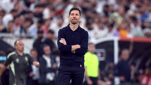 Alonso leads race for Chelsea job