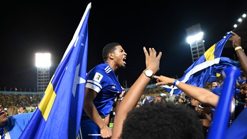 Advocaat makes surprise Curacao return after quitting ahead of WC