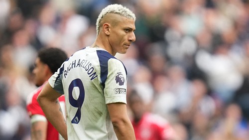 'Slowest player in the legue!' - Richarlison torn apart for 'horrendous' display against Leeds