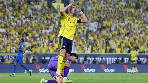 VIDEO: Comical 98th-minute own goal from Al-Nassr goalkeeper keeps Cristiano Ronaldo waiting on Saudi Pro League title after dramatic draw with Al-Hilal