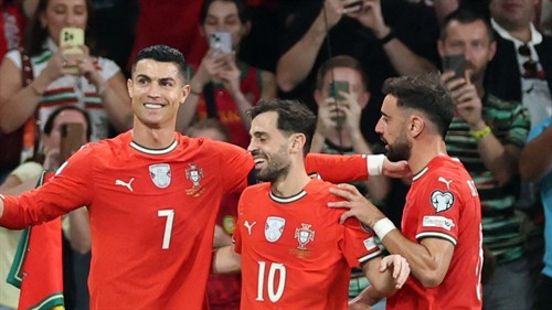 ‘Doesn’t play for money & titles’ - What motivates Ronaldo?