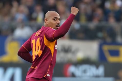 AS Roma activate €25m Donyell Malen buy clause from Villa