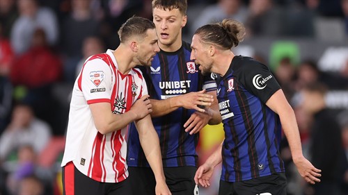 Ayling drops case vs Harwood-Bellis amid Saints 'spying' row