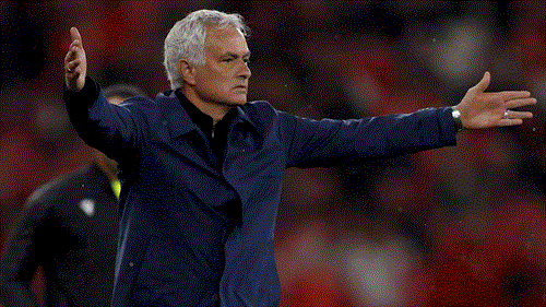 Decision imminent? Mourinho denies contact with Real