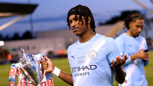 Heskey nets the winner as Man City beat Utd in FA Youth Cup final
