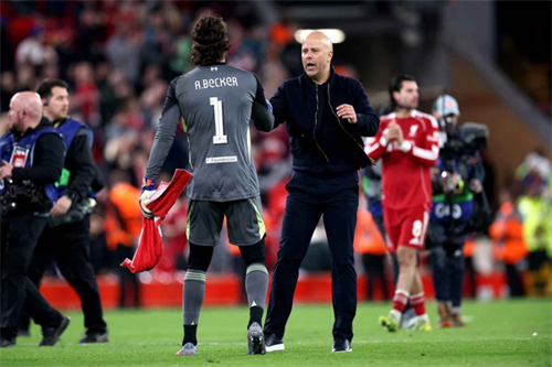 Liverpool set for more heartbreak as 366m star in 'advanced talks' with another club