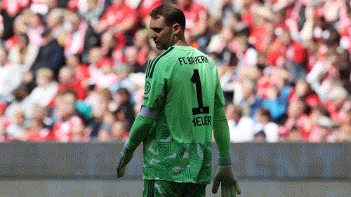 Speculation surrounds Neuer after his substitution against Cologne
