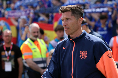 Robert Lewandowski posts heartfelt message as Barcelona exit confirmed