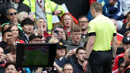 VAR 'shocker'! Neville baffled by ‘ridiculous’ handball call