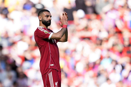 Liverpool legend Carragher blasts 'selfish' Salah over Ronaldo-style dig