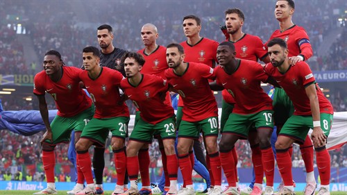 Ronaldo in as Portugal name 26-man World Cup squad