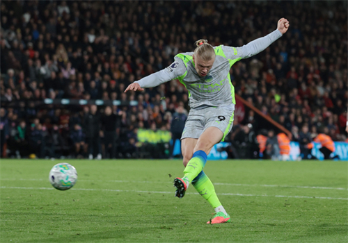 Bournemouth 1-1 Manchester City: Manchester City held by Bournemouth to hand Arsenal Premier League title