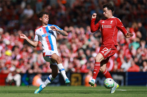 Liverpool legend Carragher blasts Curtis Jones over reaction to Salah post