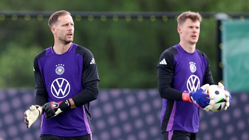 Backed by Bayern and DFB stars, Neuer's comeback could spark serious repercussions