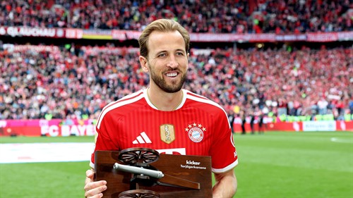 Kane in no rush over Bayern extension as president provides update on striker’s future