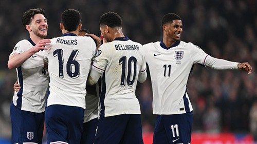 Rashford snubs Man Utd but thanks Emery and Flick after England call