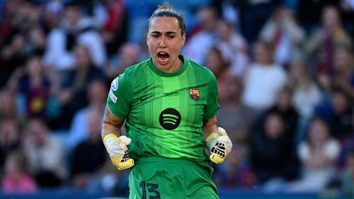 Elation for Pajor & heartbreak for Heaps as Barca win UWCL