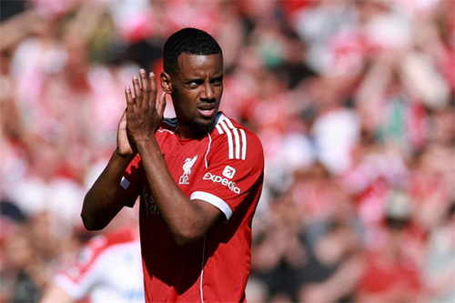 The 7 Liverpool players who will miss Brentford clash including Ekitike, Isak and Alisson