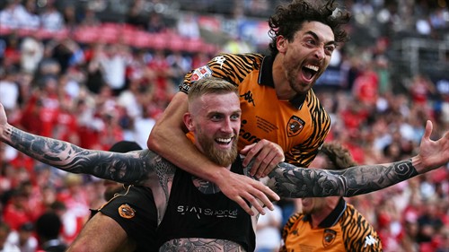 McBurnie fires Hull to Premier League promotion with late goal