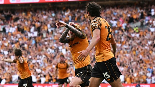 McBurnie fires Hull to Premier League promotion with late goal