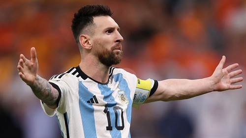 Scolari reveals why he prefers 'genius' Ronaldo over Messi