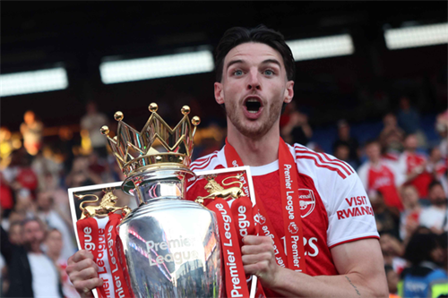 Crystal Palace 1-2 Arsenal: Arsenal make Premier League history with flawless disciplinary season