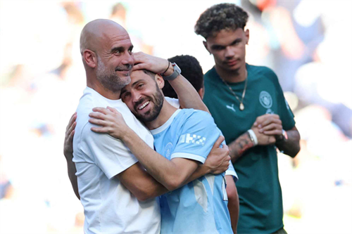 Manchester City say emotional goodbye to Guardiola and departing stars
