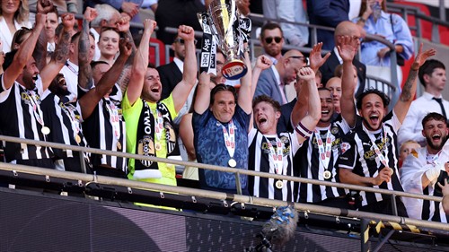 Beckham & Neville gutted as Notts County win play-off final