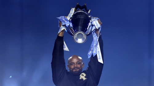 Kompany lifts PL trophy in Man City return
