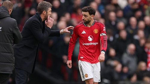 'A donkey thinks like a lion' - Keane hits back at Fernandes amid Man Utd feud