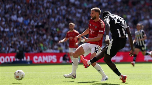 Beckham & Neville gutted as Notts County win play-off final