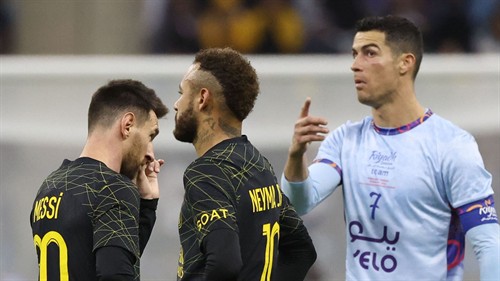 Reynolds & Mac told Messi, Ronaldo & Neymar possible for Wrexham