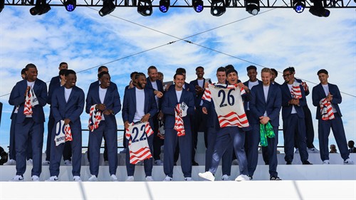 Luna sympathy, midfield questions - Social media reacts to USMNT