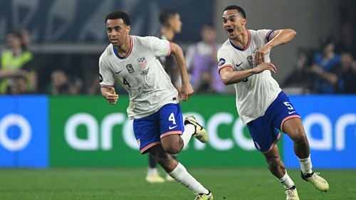 USMNT star Tyler Adams backs Knicks sweep in Finals