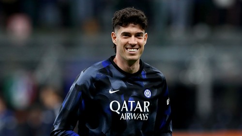 Inter chief dismisses Bastoni to Barcelona talk