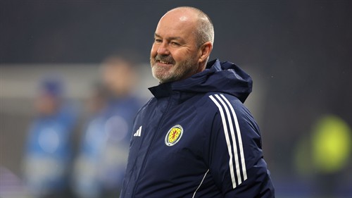 Clarke stays! Scotland boss signs contract extension