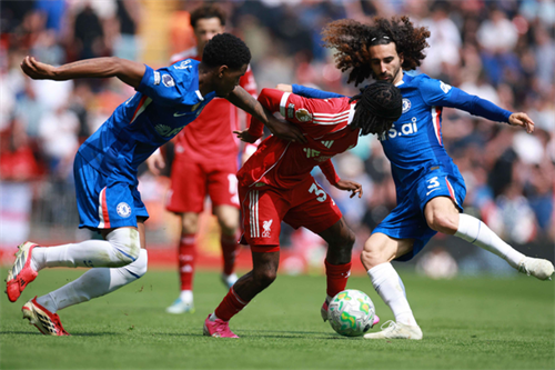 Frimpong: Koeman explains Liverpool star’s World Cup snub