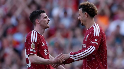 Robertson agrees Tottenham move after snubbing Juventus interest