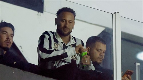Brazil set Neymar deadline after fresh calf injury