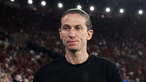 Ex-Chelsea full-back in talks for Leverkusen job