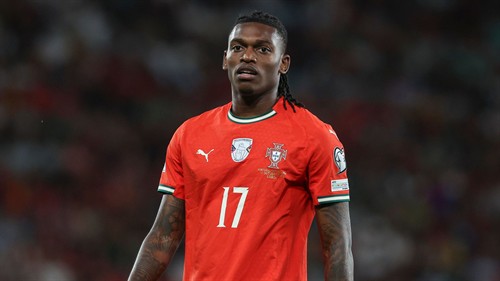 Leao to PL? Milan winger picks Man Utd as favourite amid San Siro doubt
