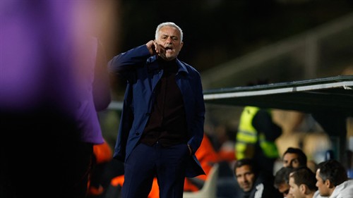 Mourinho signs three-year contract to return as Real Madrid manager