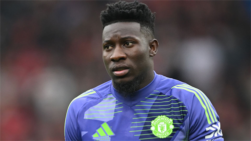 ‘They don’t care’ - Onana told why he needs Man Utd exit