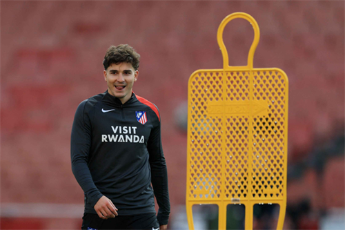 Alvarez's agent set to meet with Atletico Madrid after Barcelona trolling