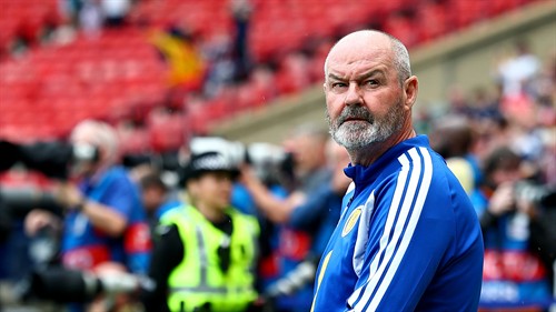 Clarke 'praying' Gilmour makes World Cup
