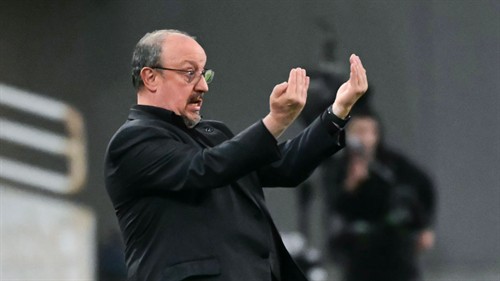 Benitez eyes Italy job after World Cup failure