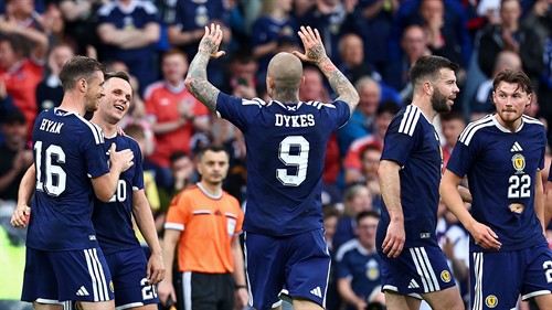 Clarke 'praying' Gilmour makes World Cup