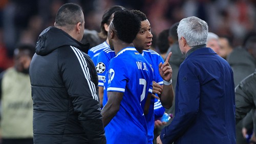 Will Vini stay at Real under Mourinho? ‘Strong signs’ update